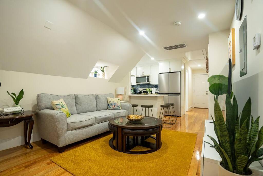 80-3 3Br Boston - Charming Apt Near Harvard Square Apartment