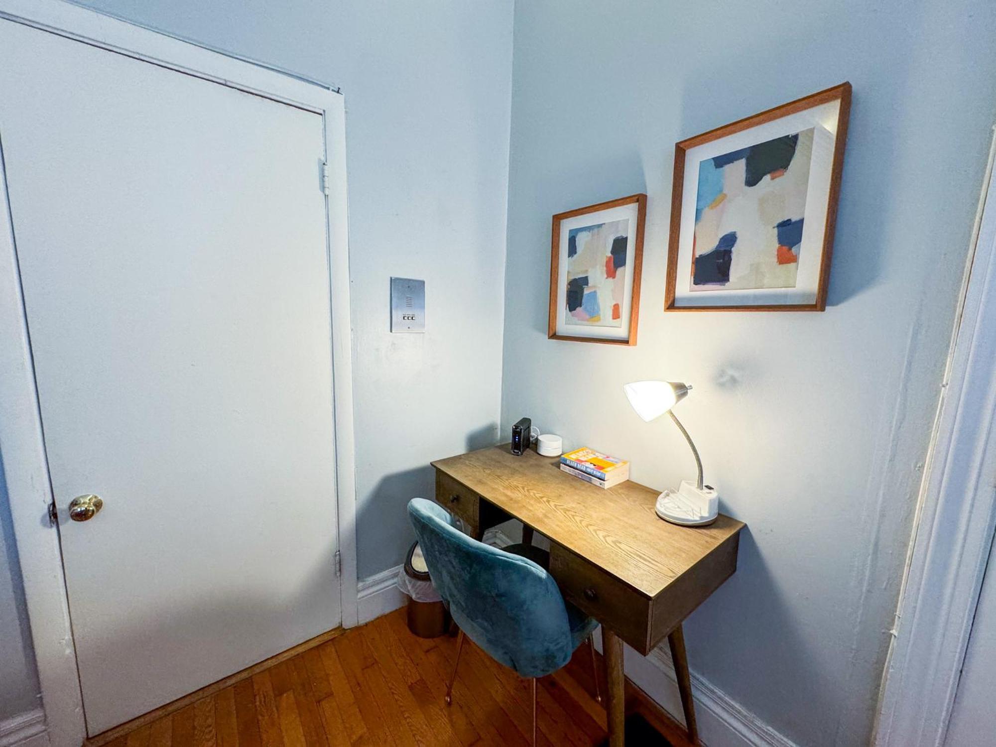 Apartment Brownstone Oversized Furnished In Back Bay *