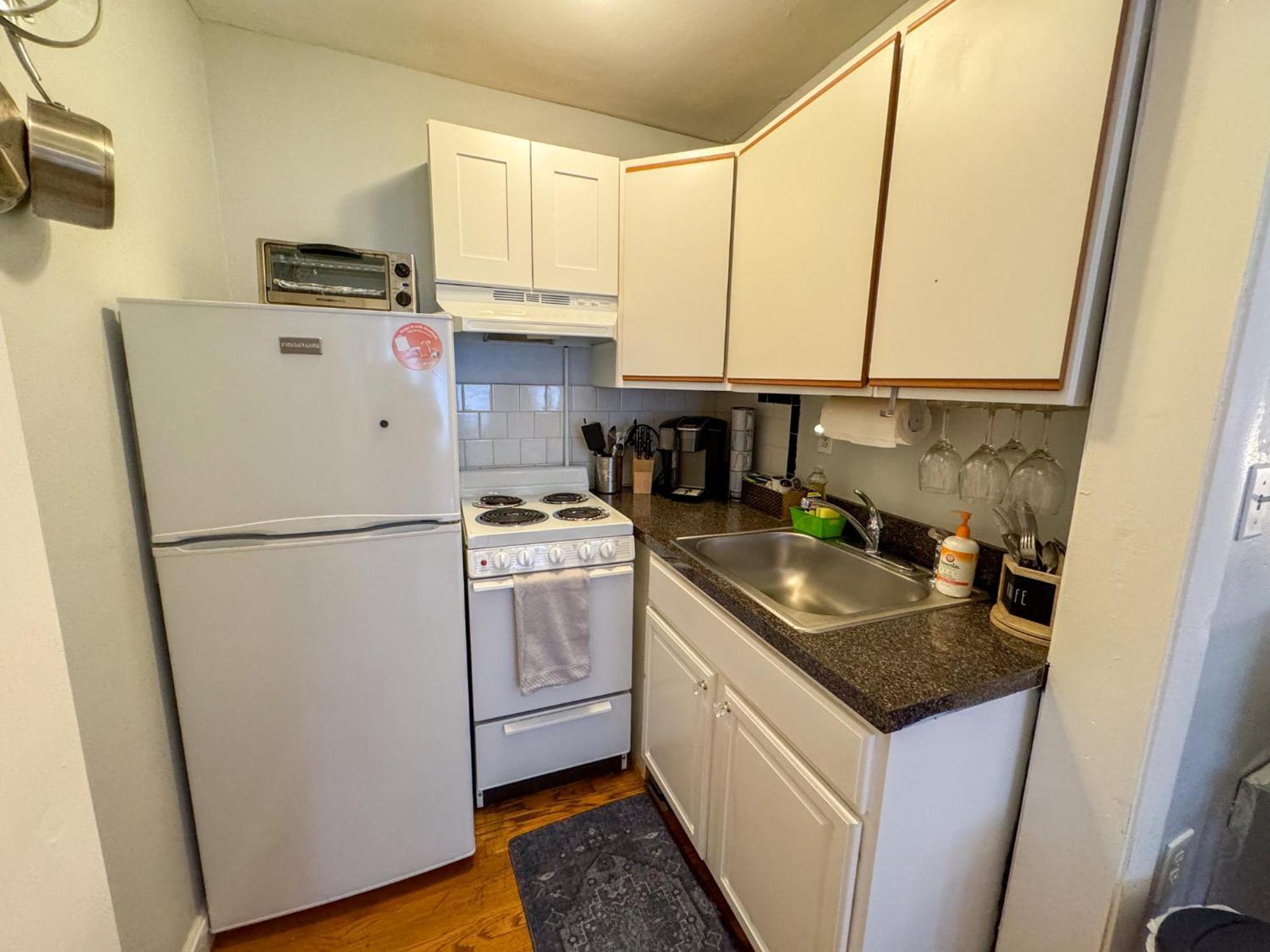 Brownstone Oversized Furnished In Back Bay * Boston