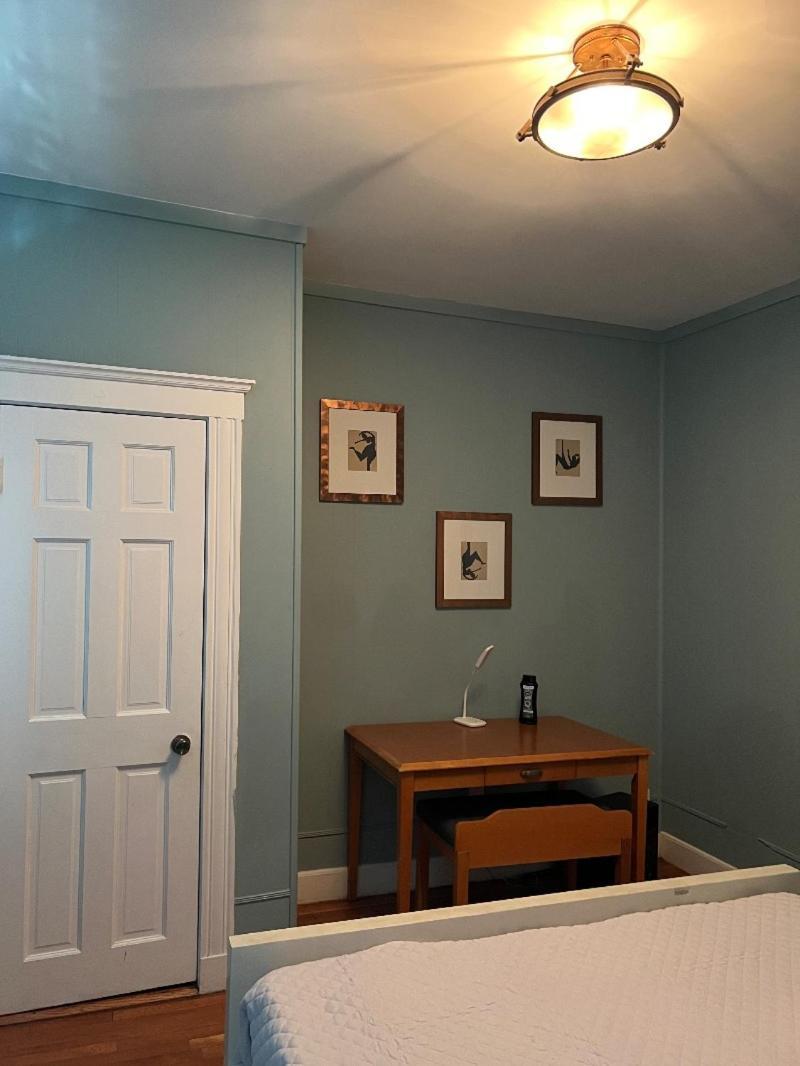 Apartment Cozy 1-bed Private Downtown Dorchester, Ma! *