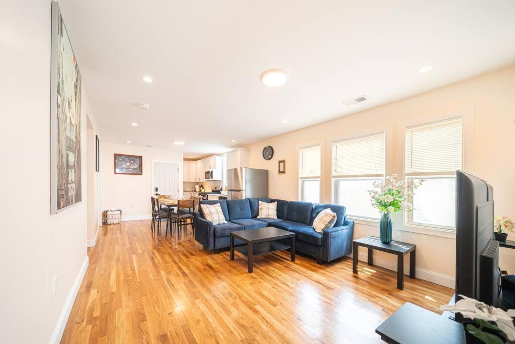 30-3 3Br Boston - Cozy Apartment Near Fenway Park *