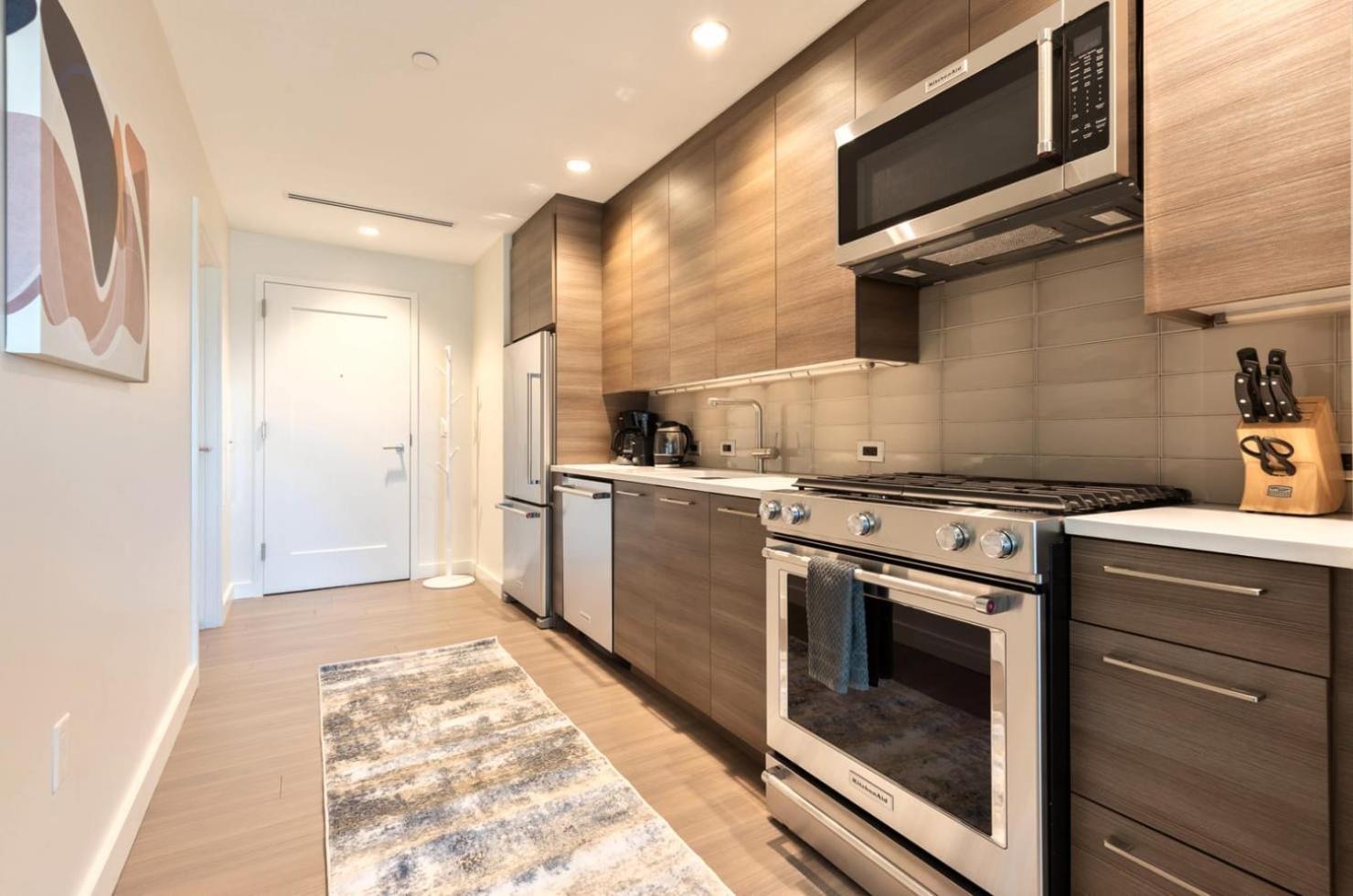 Luxury Back Bay - 30-1210