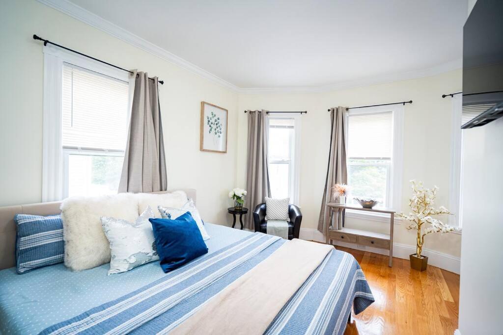 14b-newly Renovated, Uniquely Decorated Boston