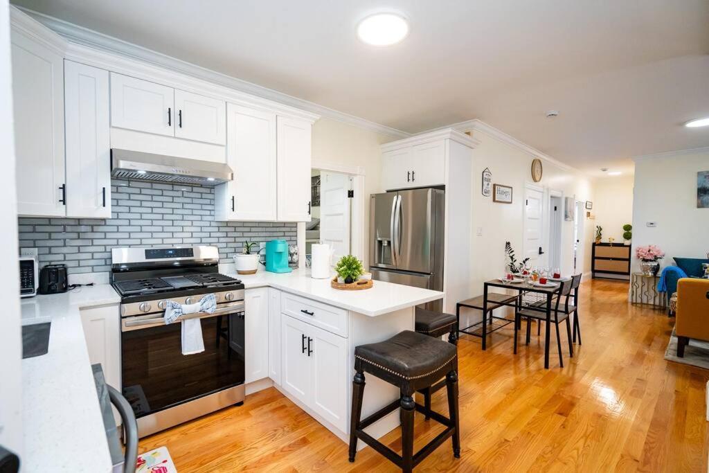 14b-newly Renovated, Uniquely Decorated Apartment Boston