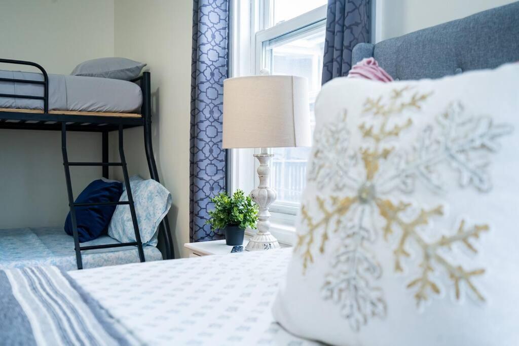 14b-newly Renovated, Uniquely Decorated *