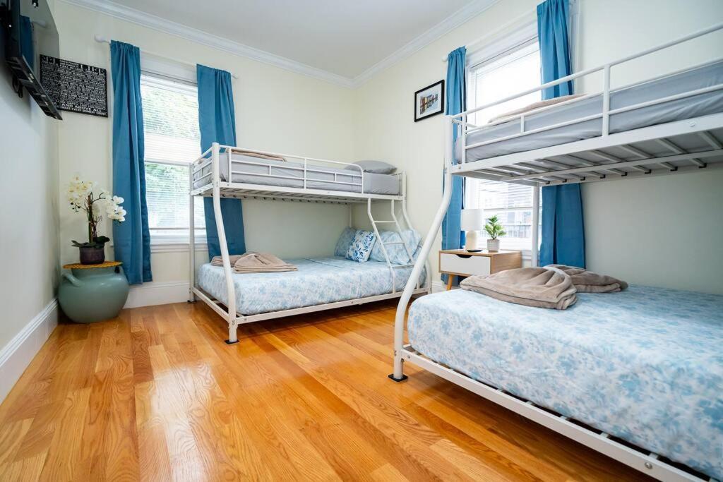 Apartment 14b-newly Renovated, Uniquely Decorated *