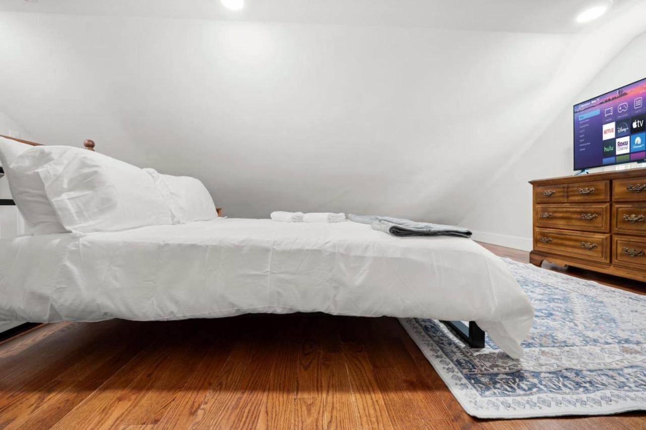 Luxe 3bd 2ba Close To Downtown W Free Parking Holiday home *