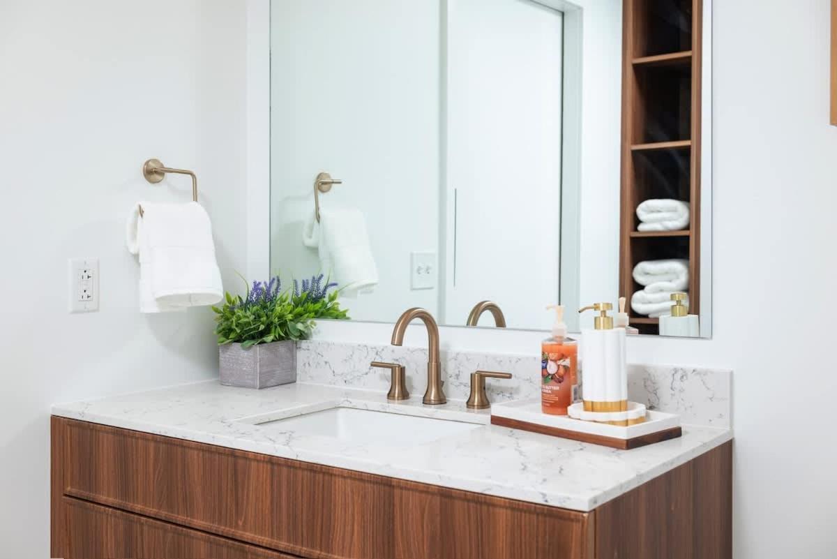 Apartamento Back-bay Upscale Penthouse W Roof-top