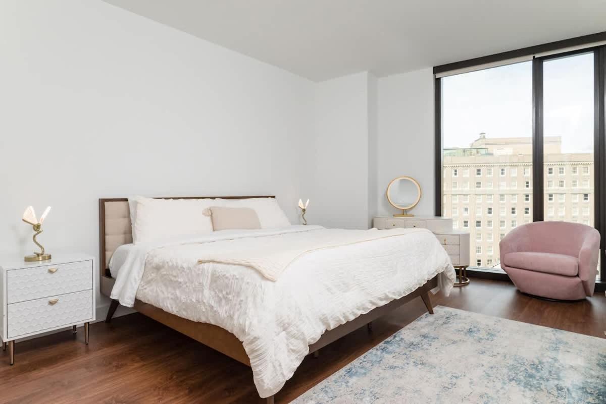 Back-bay 2br W Roof Gym Parking Apartment Boston