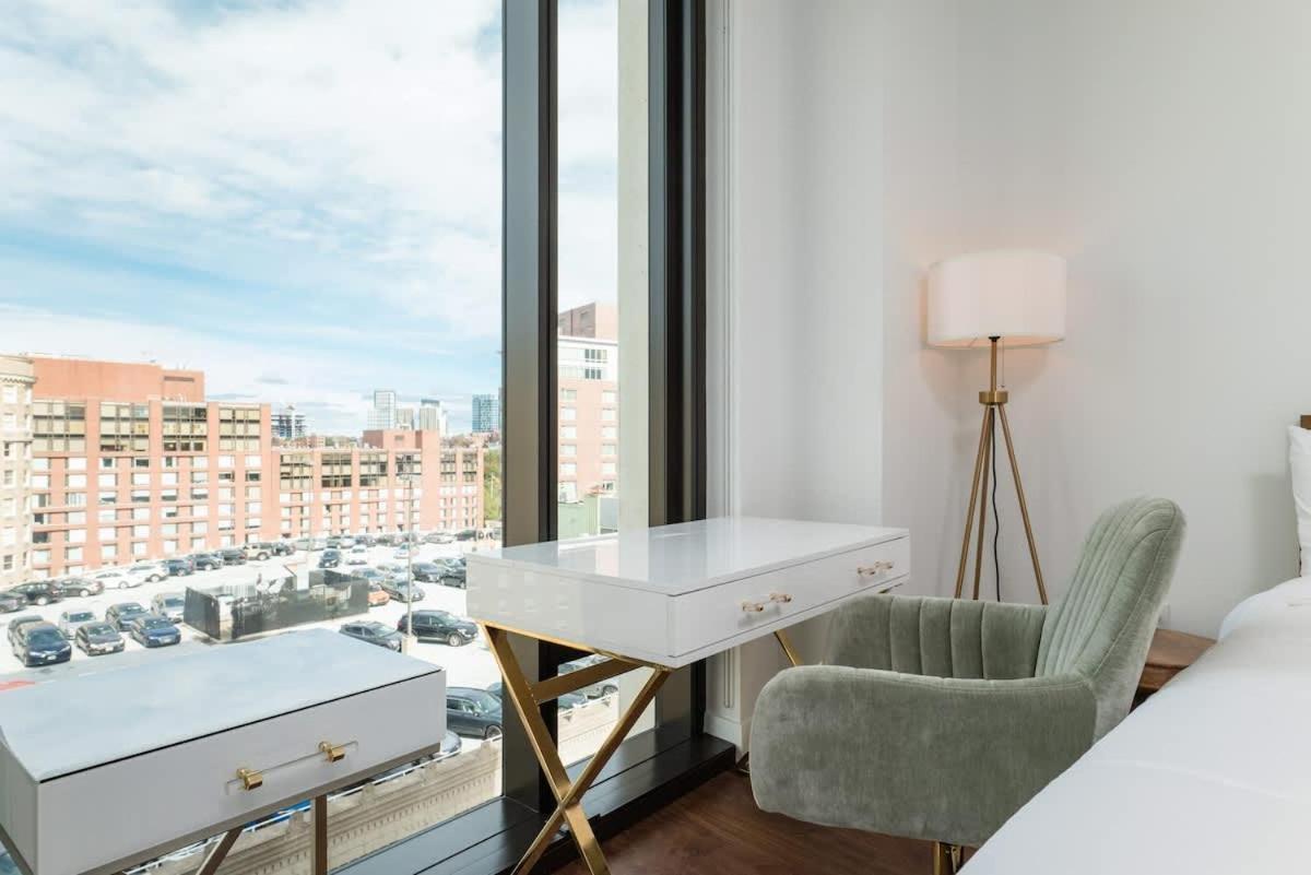Back-bay 2br W Roof Gym Parking Boston