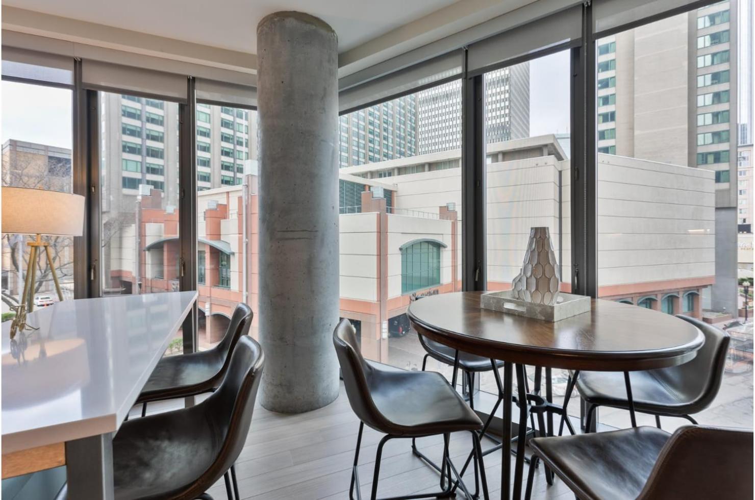 Spacious In Back Bay - 30-302 Apartment
