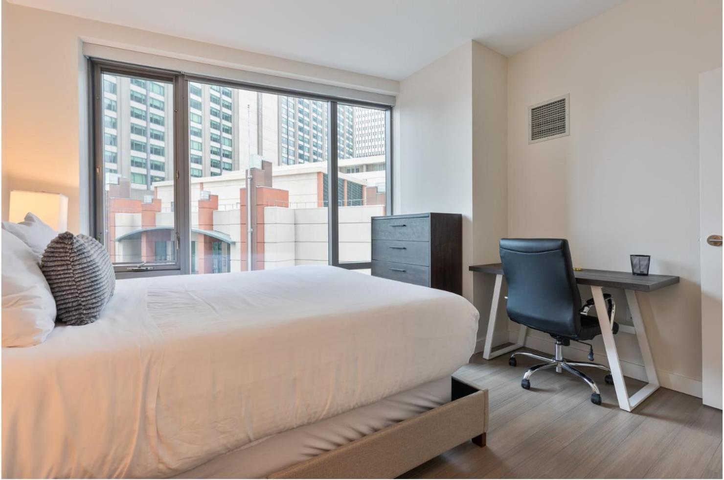 Spacious In Back Bay - 30-302 Apartment *