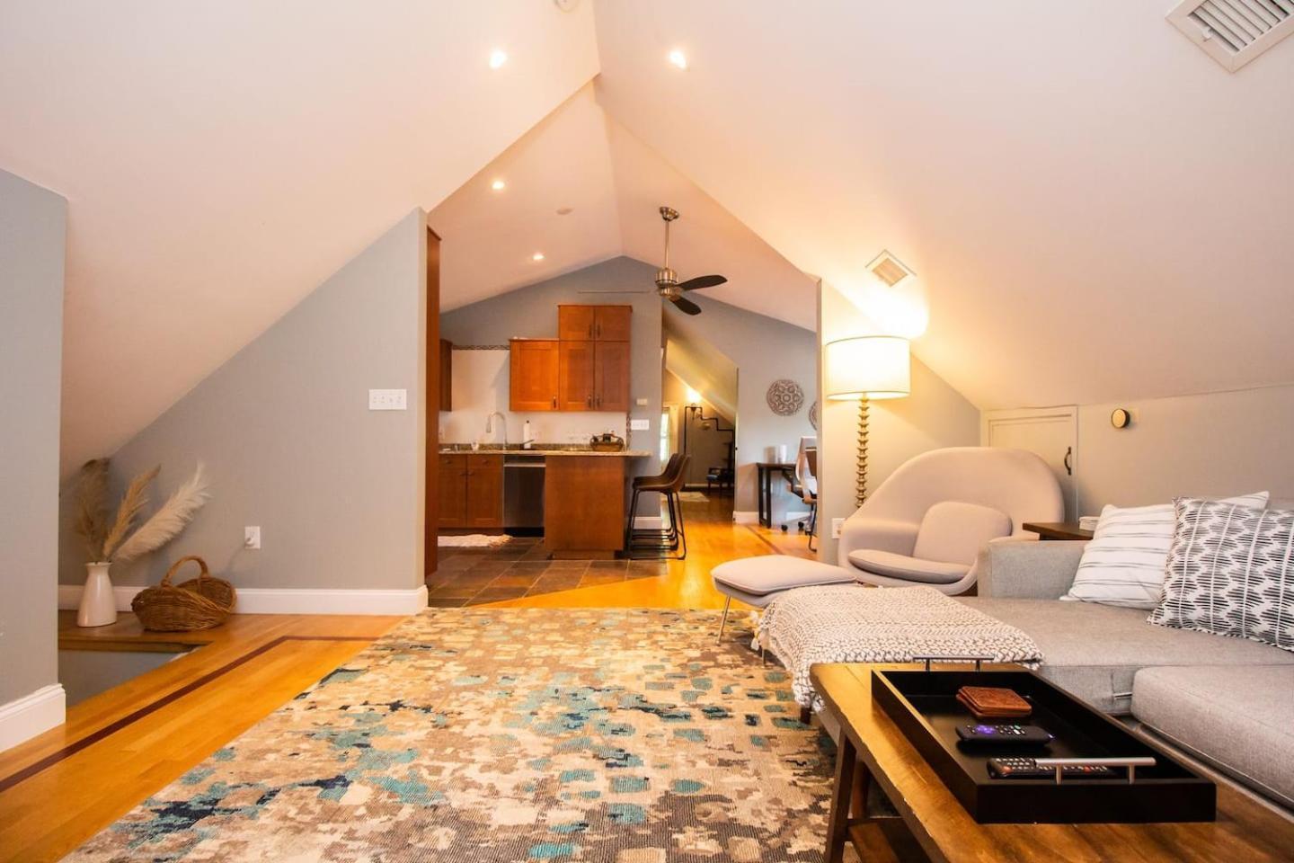 Pristine 1bed In Savin Hill * Boston