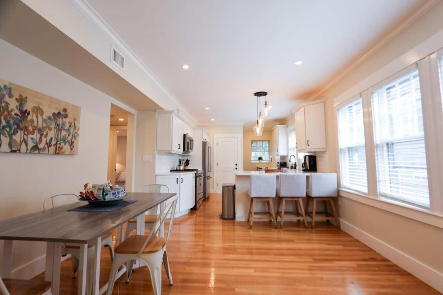 Umass Boston, Beach, Renovated, Ca, In-unit Lau * Boston