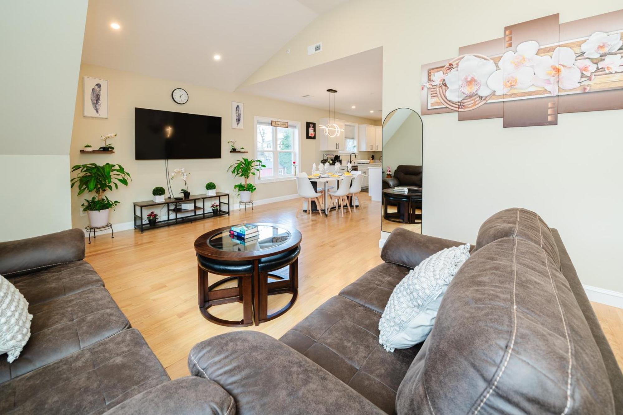 60-3 3Br Boston - Sleek Apt Near Wollaston Beach Apartment