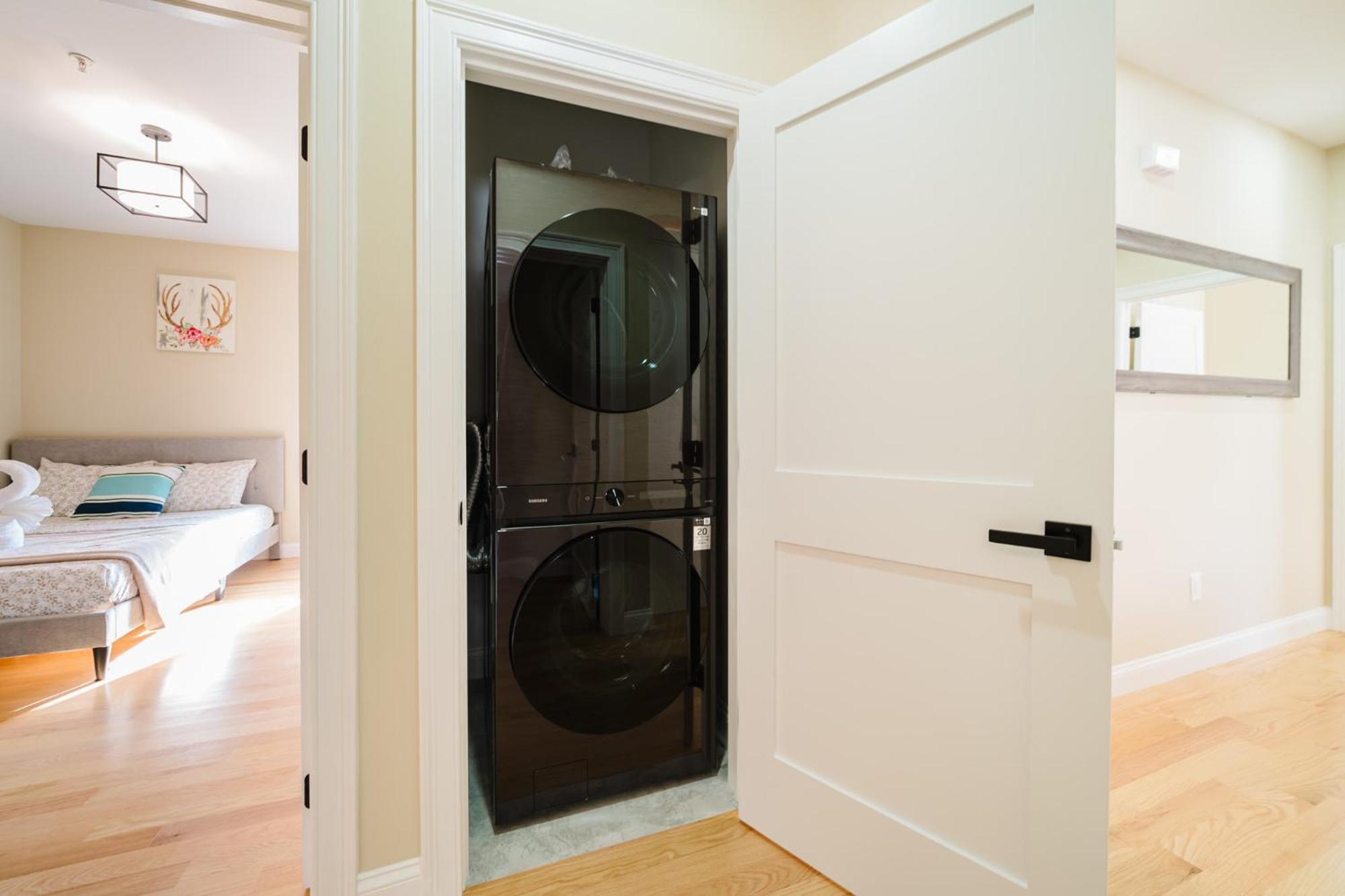 Apartment 60-3 3Br Boston - Sleek Apt Near Wollaston Beach *
