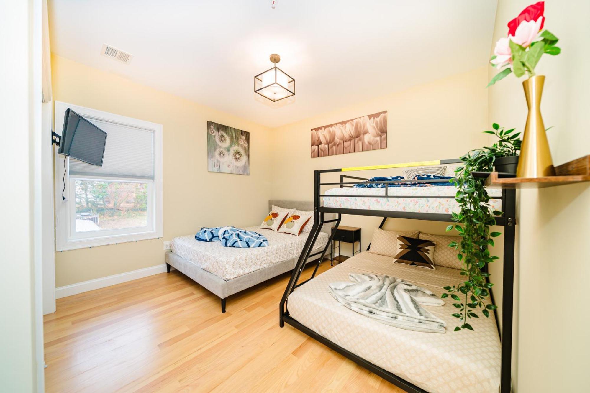 Apartment 60-3 3Br Boston - Sleek Apt Near Wollaston Beach