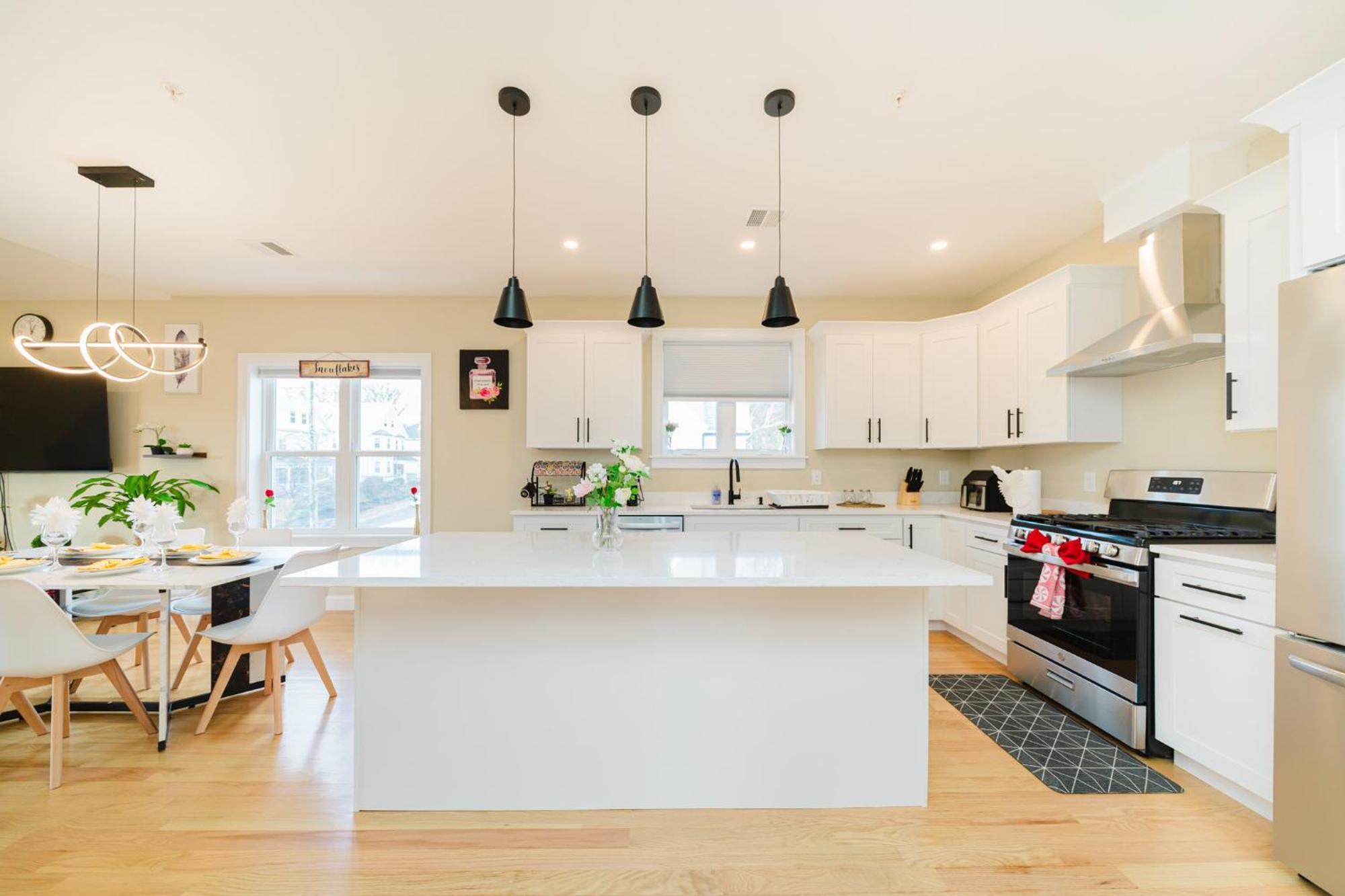 60-3 3Br Boston - Sleek Apt Near Wollaston Beach *