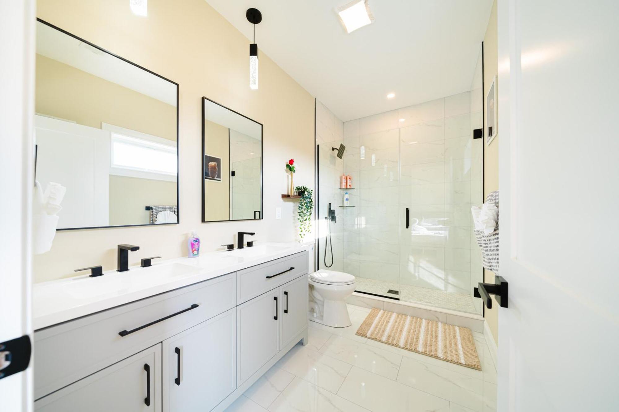 Apartment 60-3 3Br Boston - Sleek Apt Near Wollaston Beach