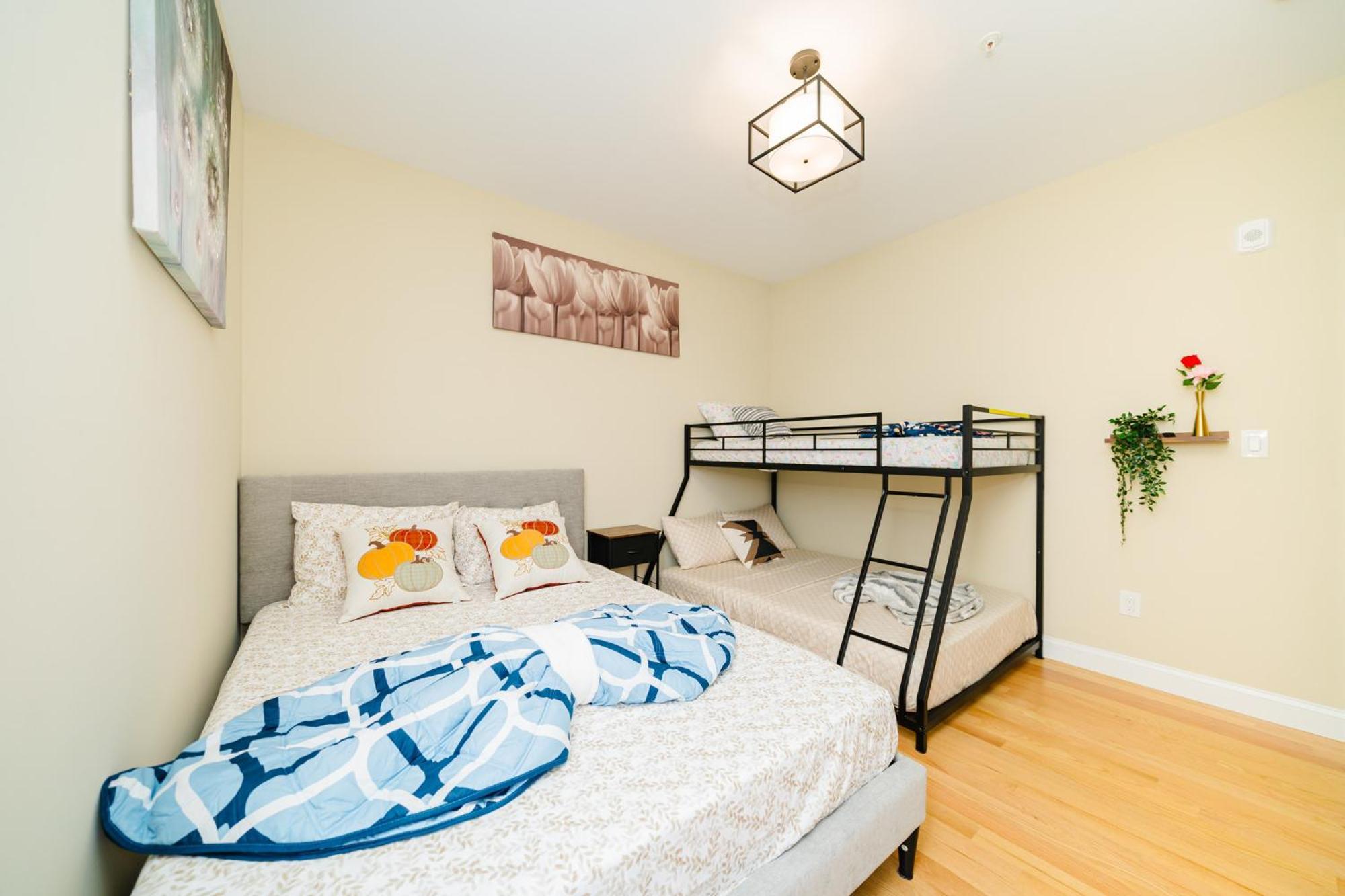 60-3 3Br Boston - Sleek Apt Near Wollaston Beach * Boston