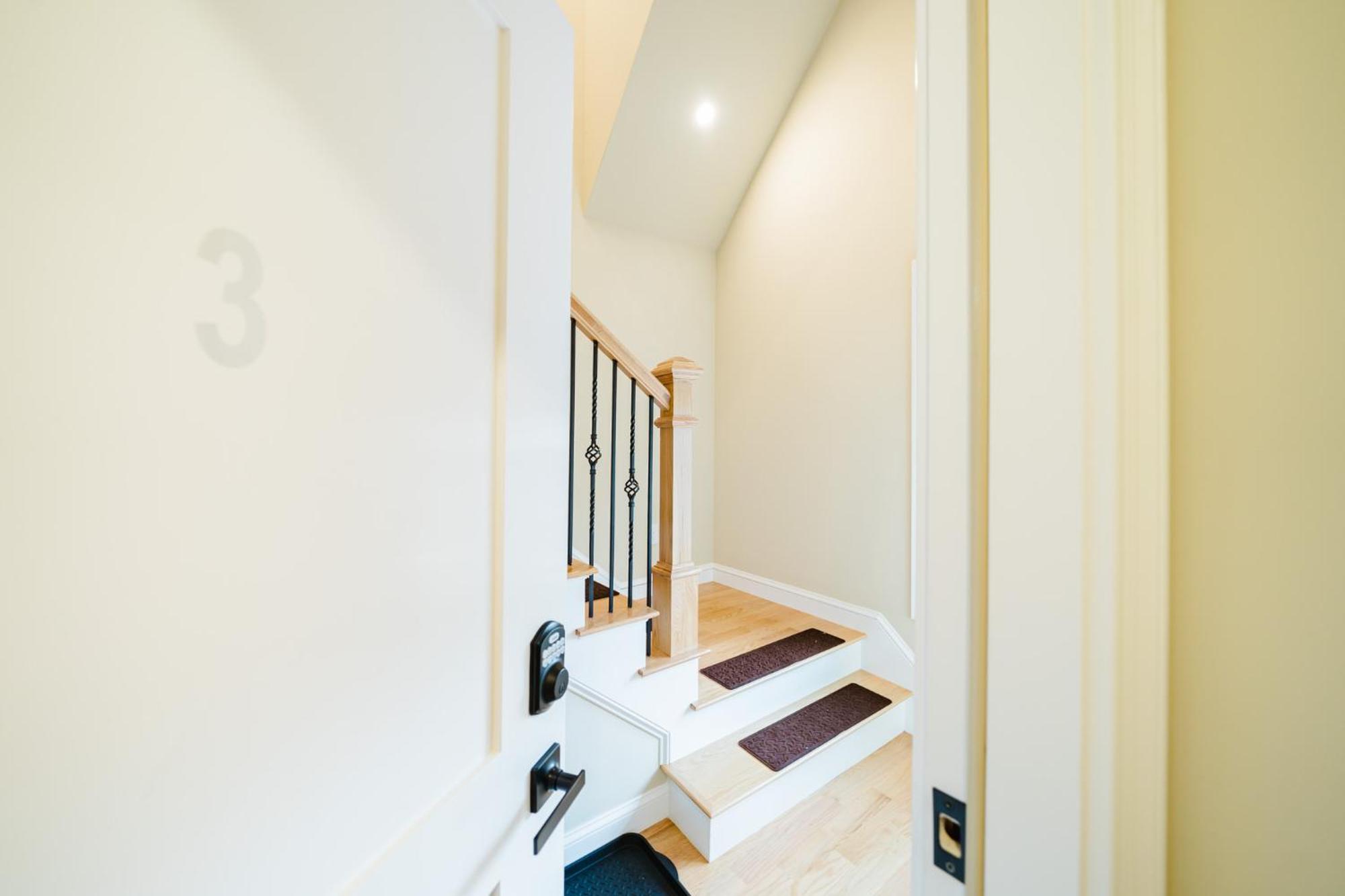60-3 3Br Boston - Sleek Apt Near Wollaston Beach