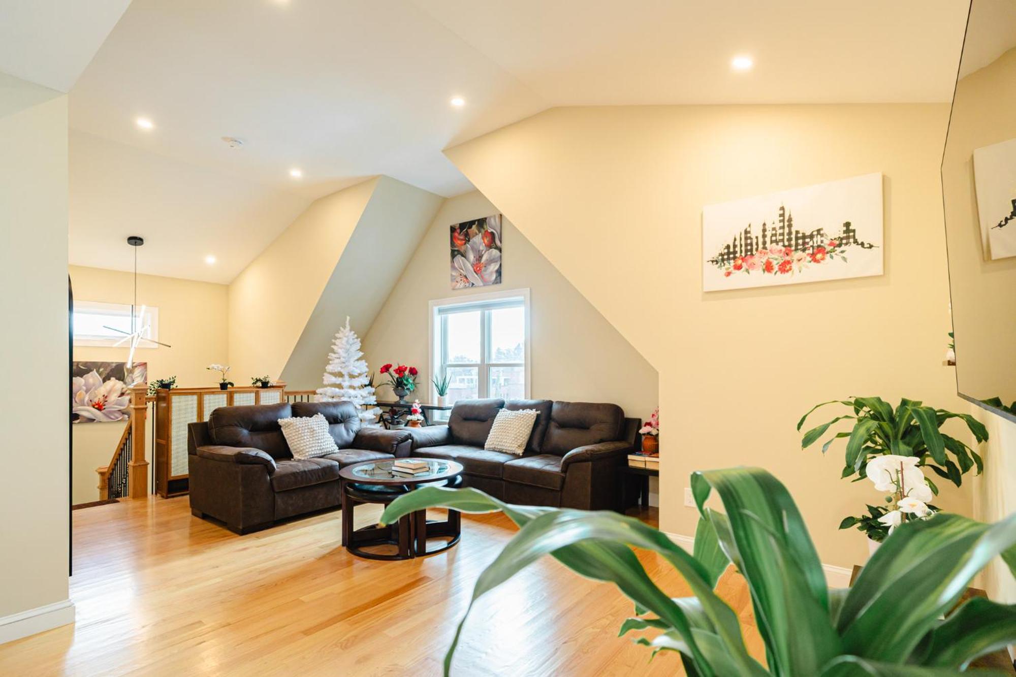 Apartment 60-3 3Br Boston - Sleek Apt Near Wollaston Beach Boston