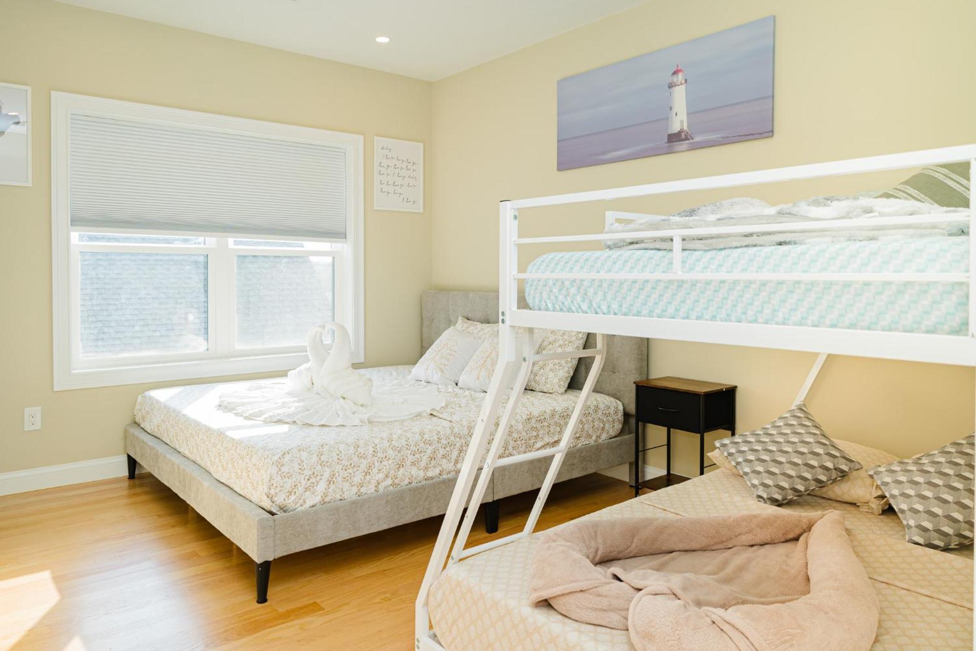 60-3 3Br Boston - Sleek Apt Near Wollaston Beach * Boston