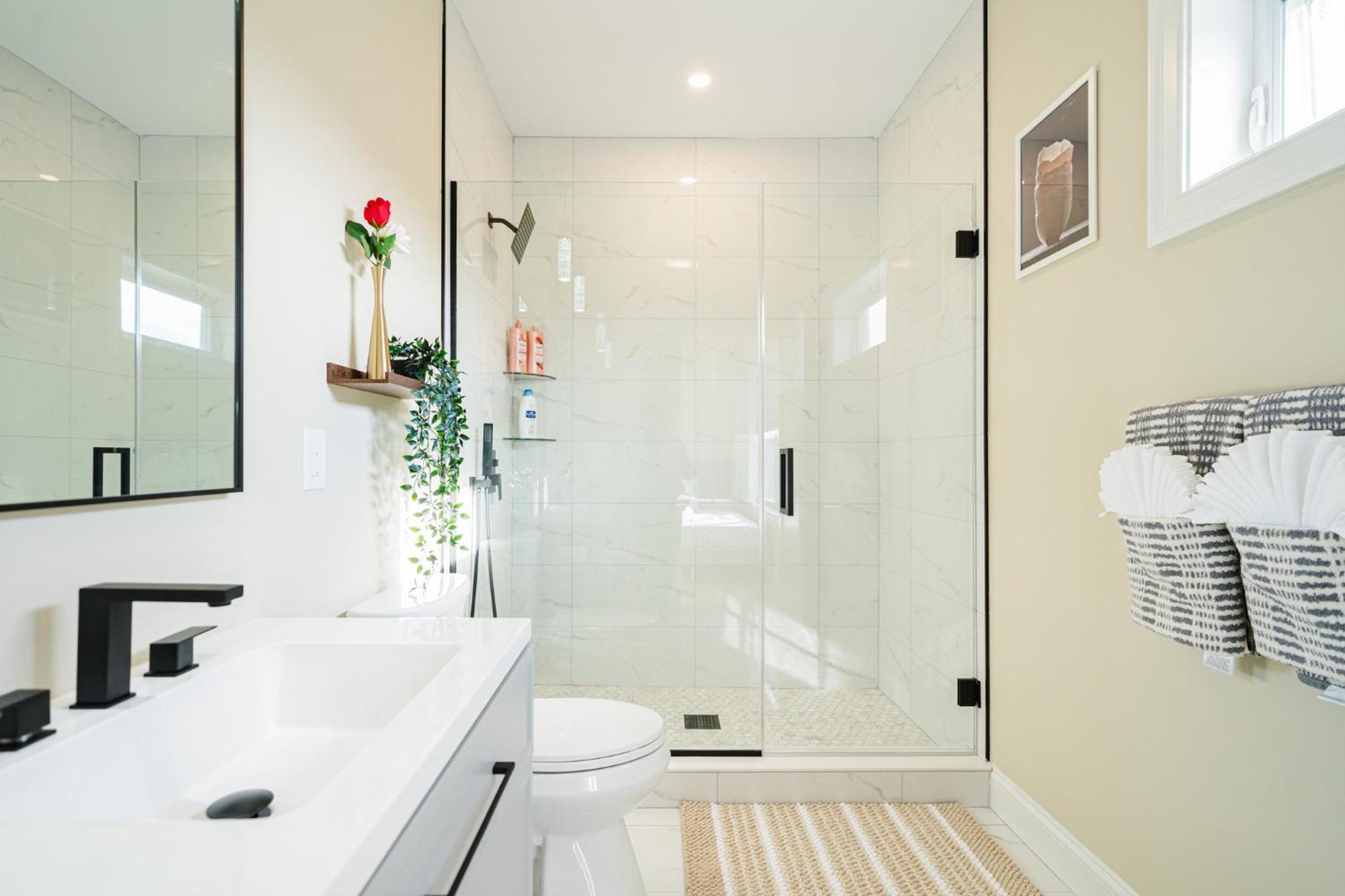 Apartment 60-3 3Br Boston - Sleek Apt Near Wollaston Beach