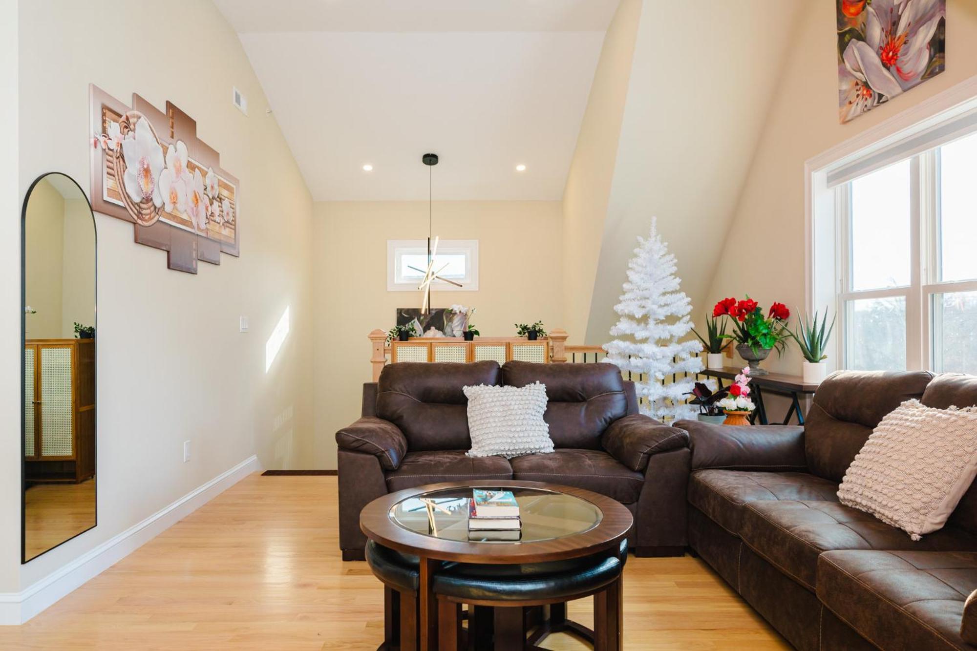 Apartment 60-3 3Br Boston - Sleek Apt Near Wollaston Beach Boston