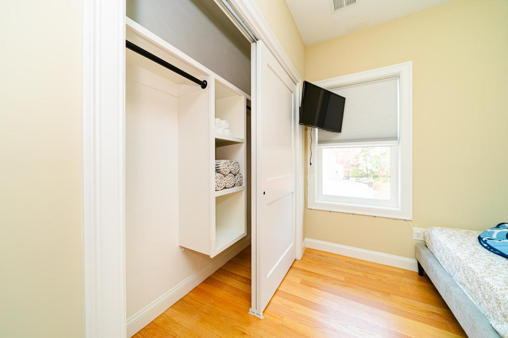 60-3 3Br Boston - Sleek Apt Near Wollaston Beach