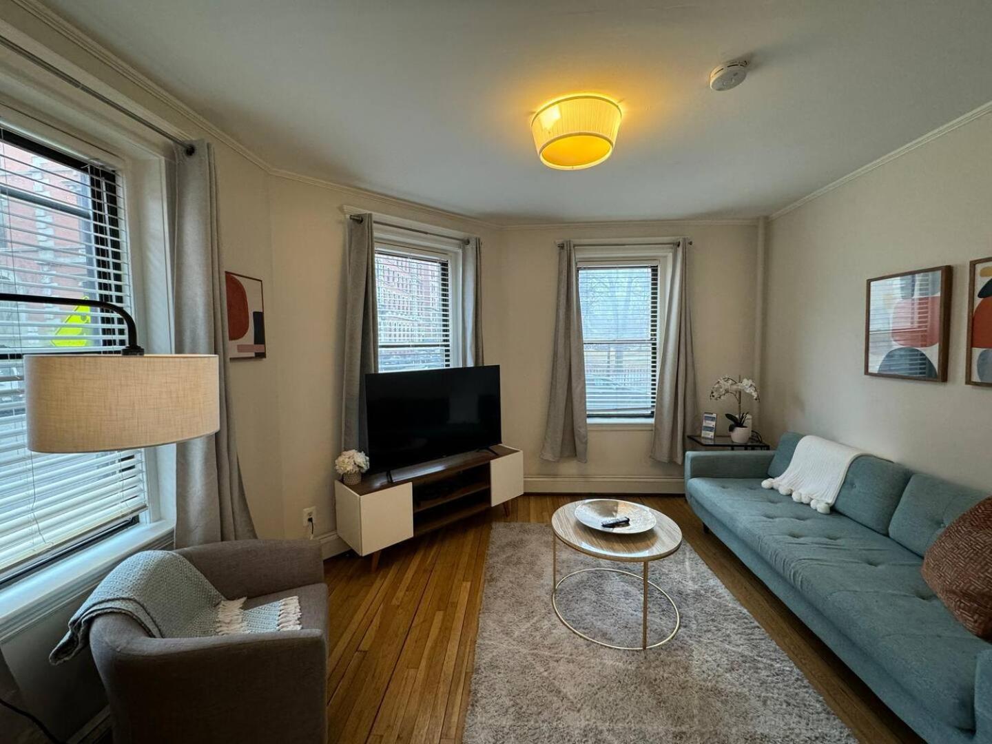 Cozy 1 Bed Near Medical Apartment *