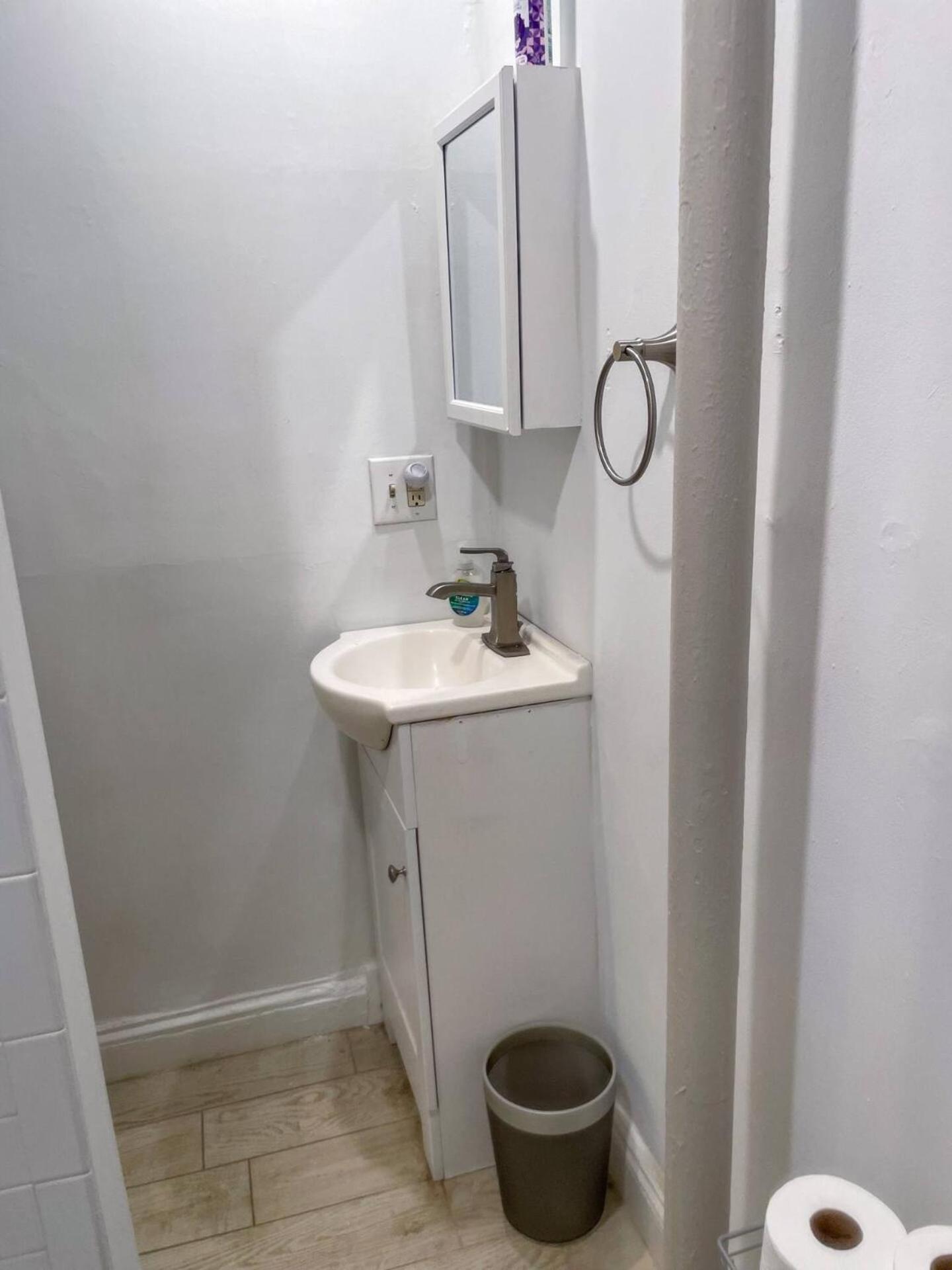 Cozy 1 Bed Near Medical Boston