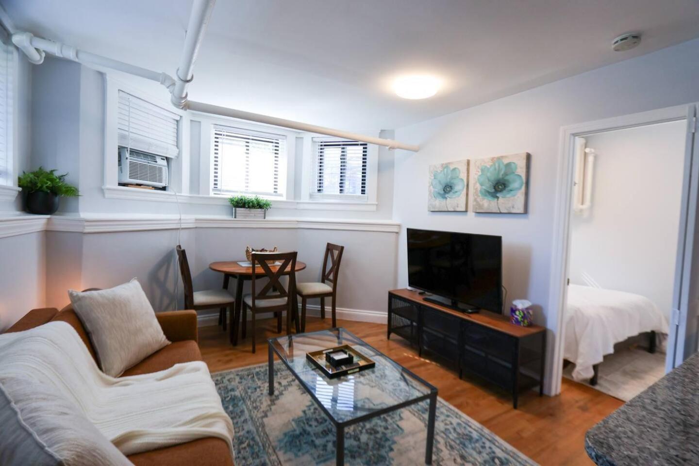 Allston 2br Retreat W Private Entrance & Comfort * Boston