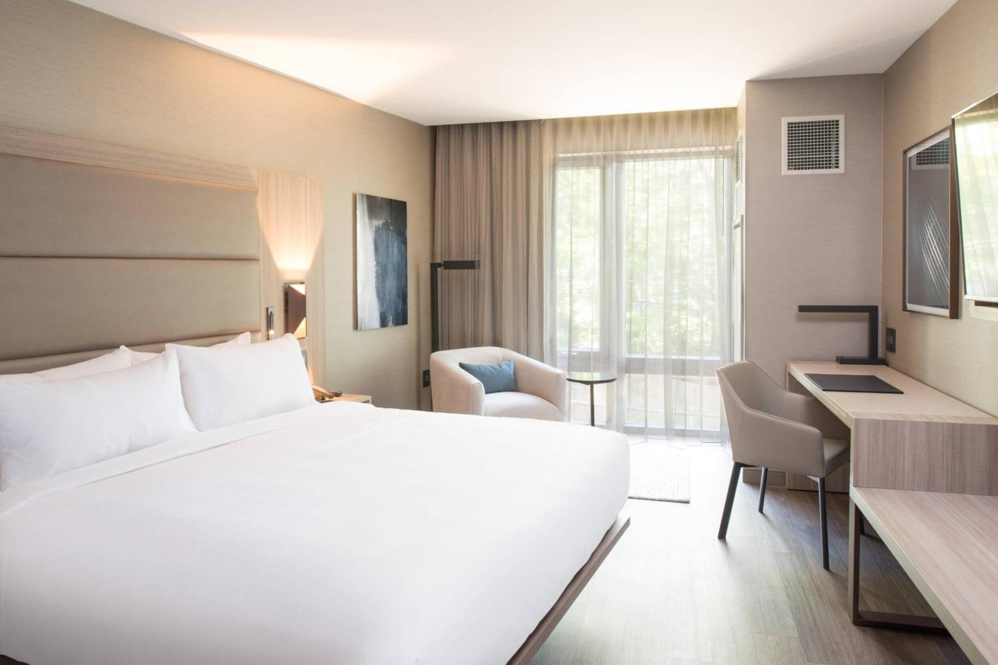 Ac By Marriott Cleveland Circle