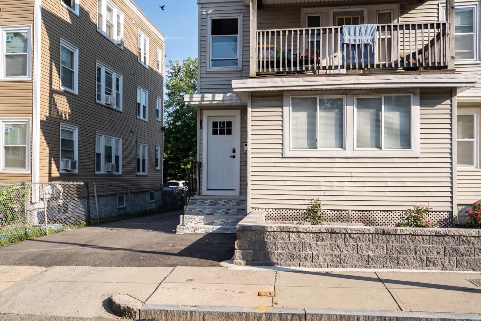 Apartment 30-3 3Br Boston - Cozy Apartment Near Fenway Park