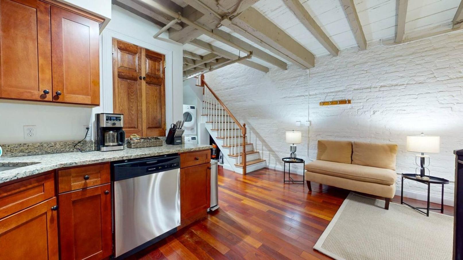 Tri-level, Skylighted, Faneuil Hallquincy Market Apartment