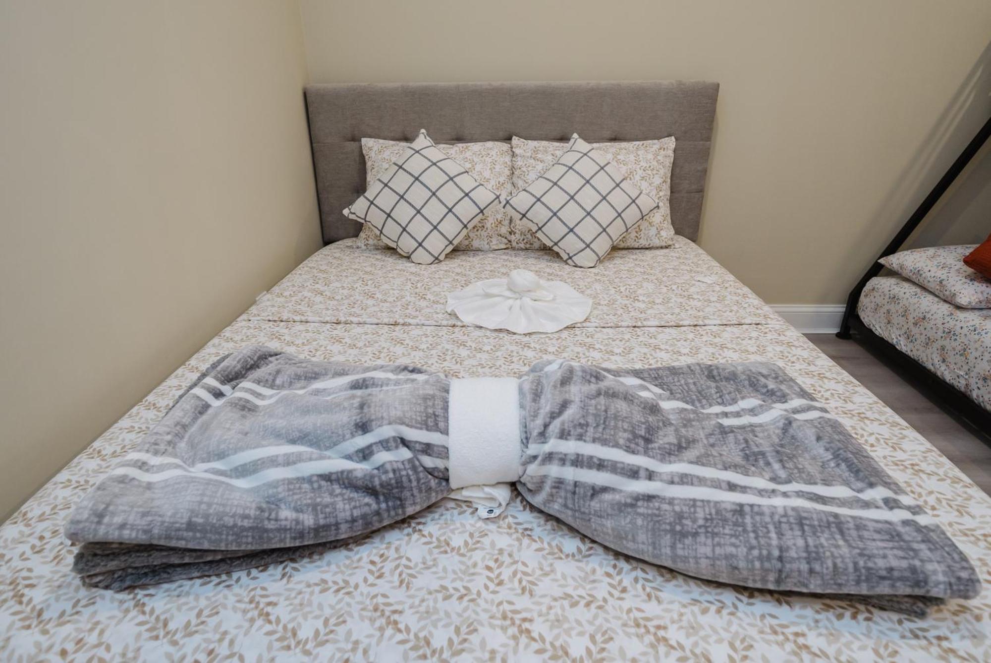 60-1 4Br Boston - Cozy New Apt Near Park Zoo Apartment