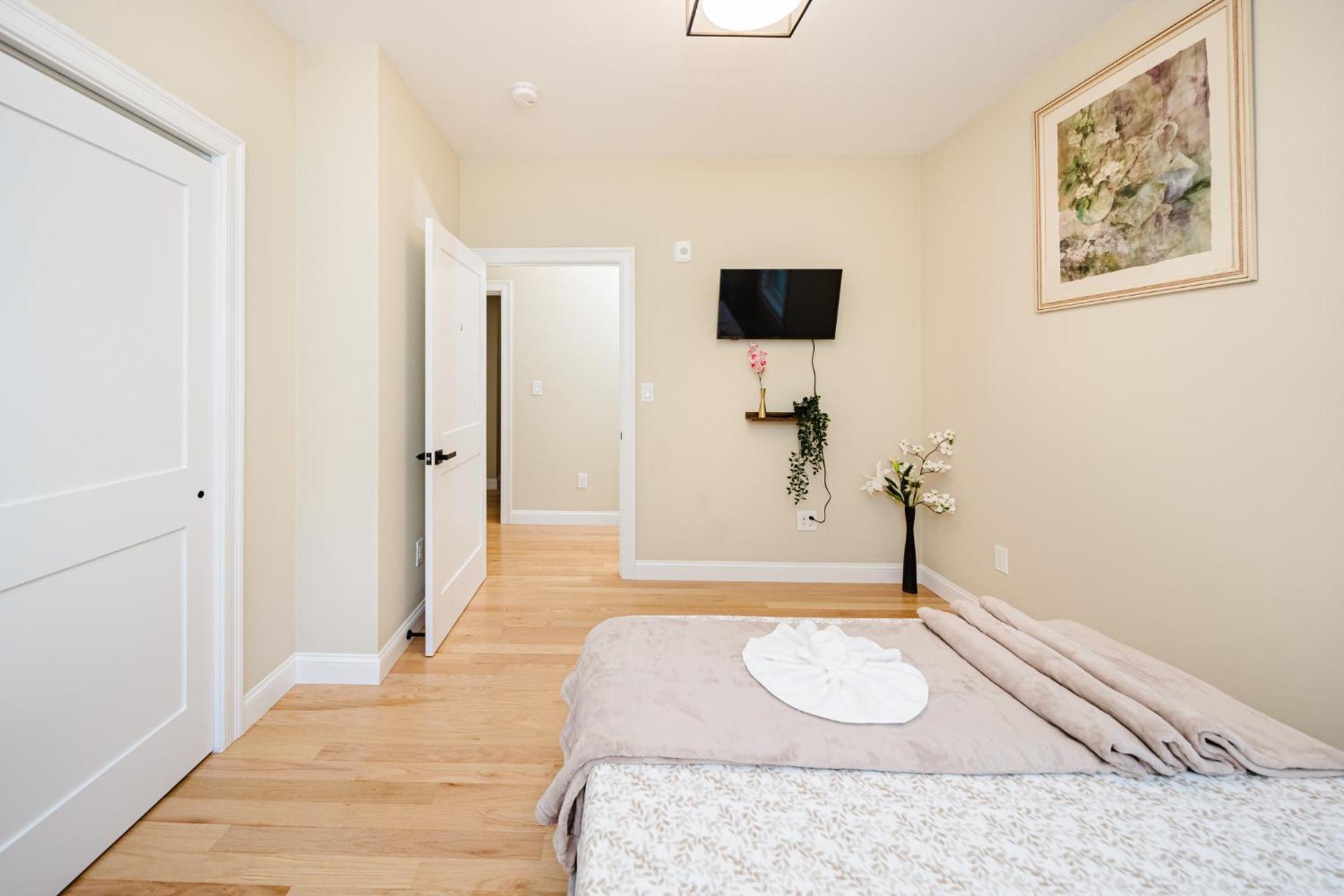 60-1 4Br Boston - Cozy New Apt Near Park Zoo * Boston
