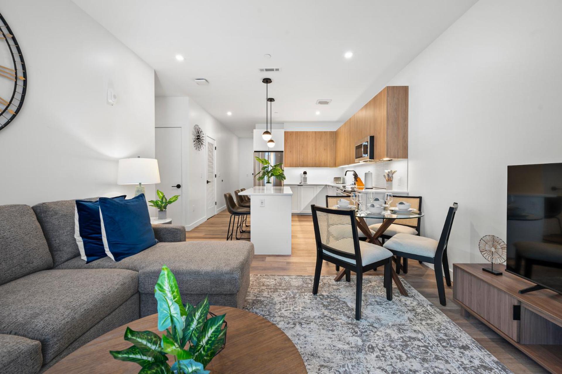 Luxury Furnished Near Logan Airport *