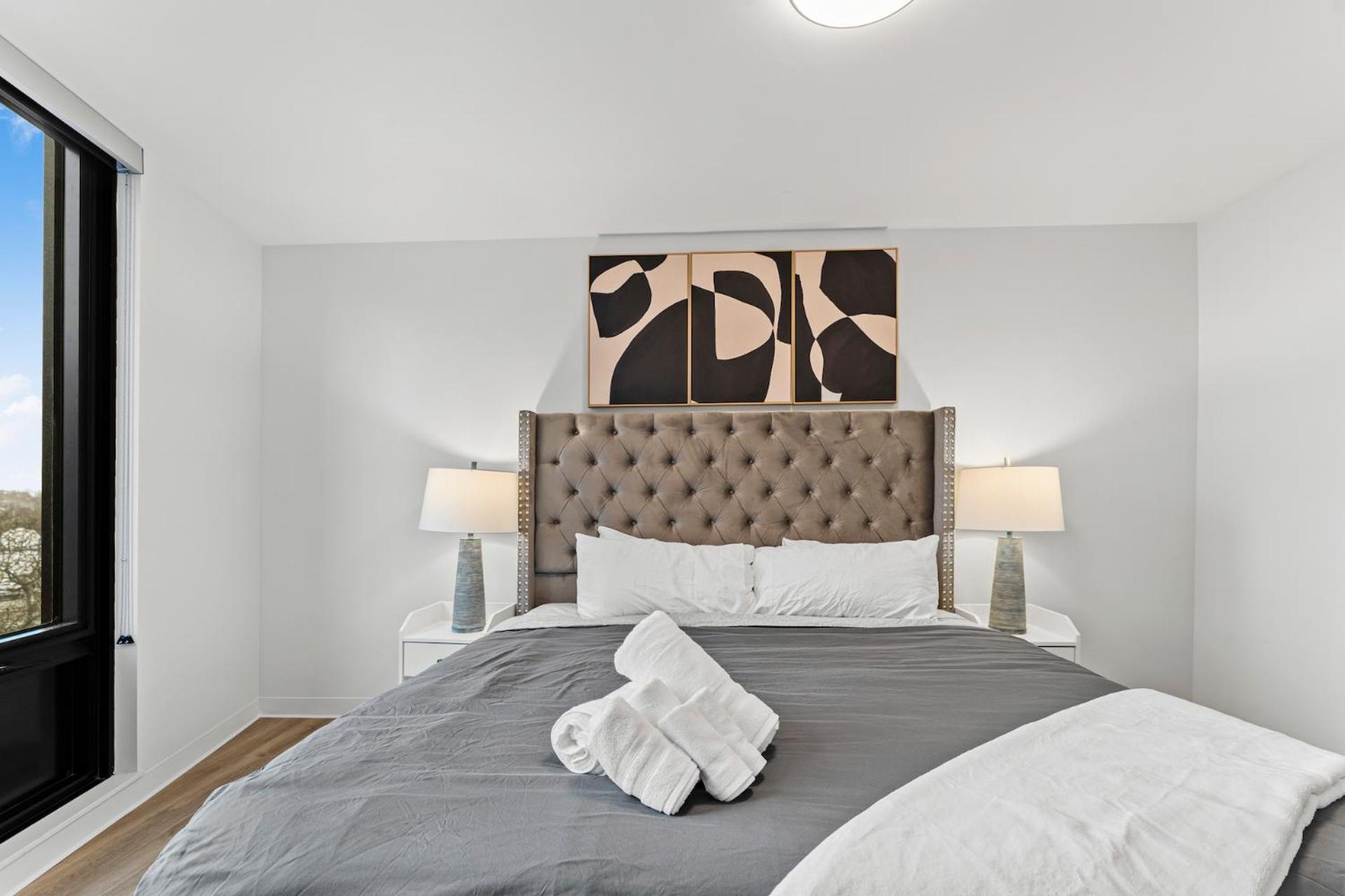 Apartment Furnished Luxury Next To Harvard Stadium *