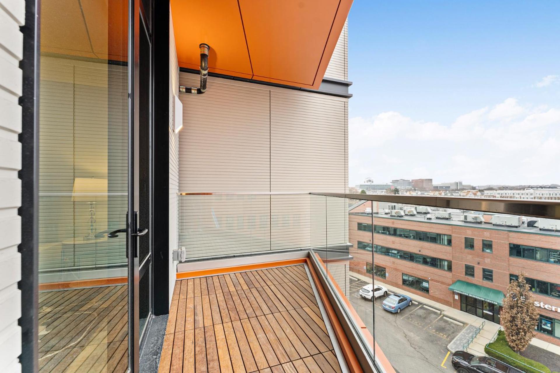 Furnished Luxury Next To Harvard Stadium Apartment *