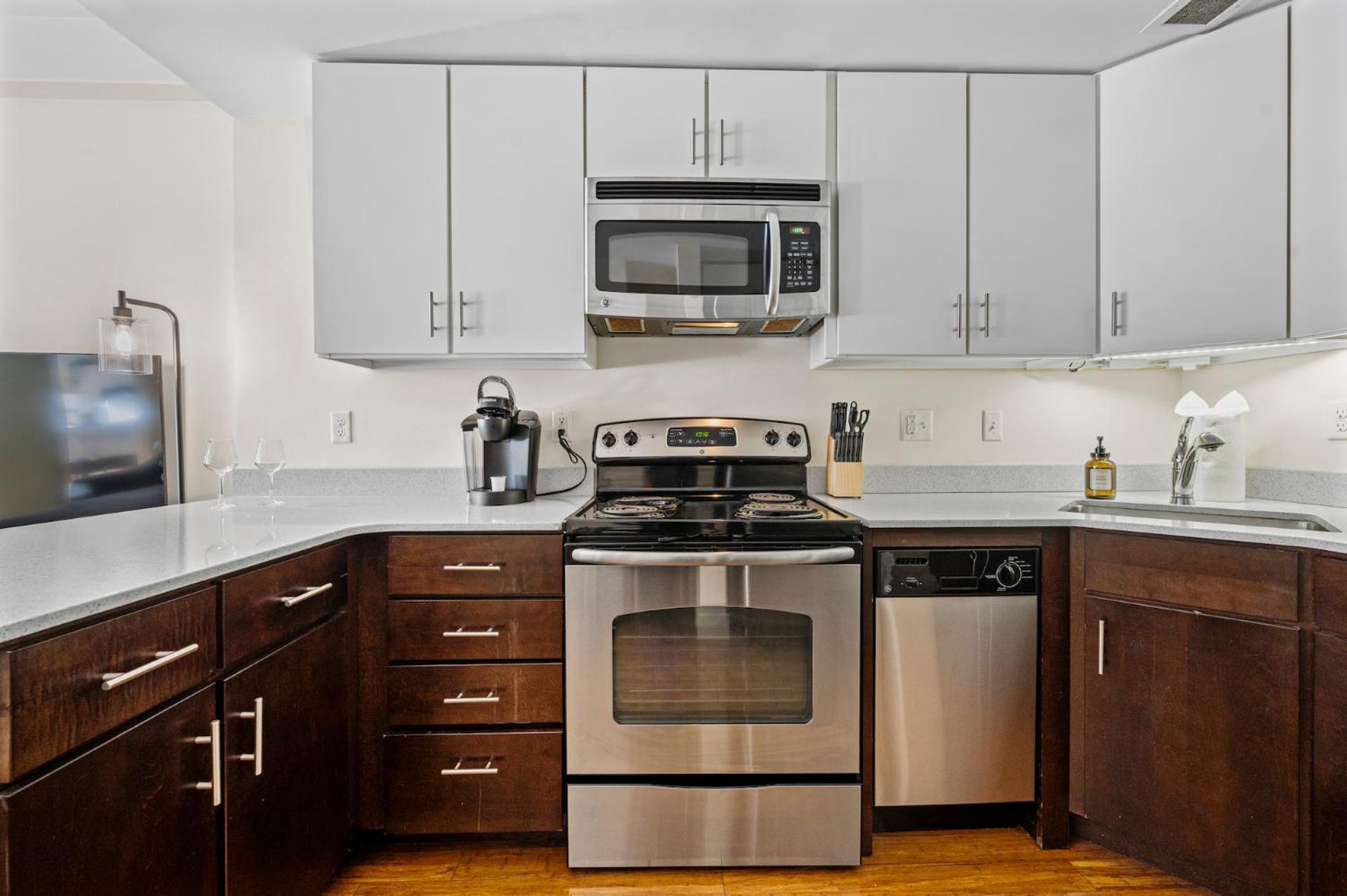 Furnished In Downtown Apartment *