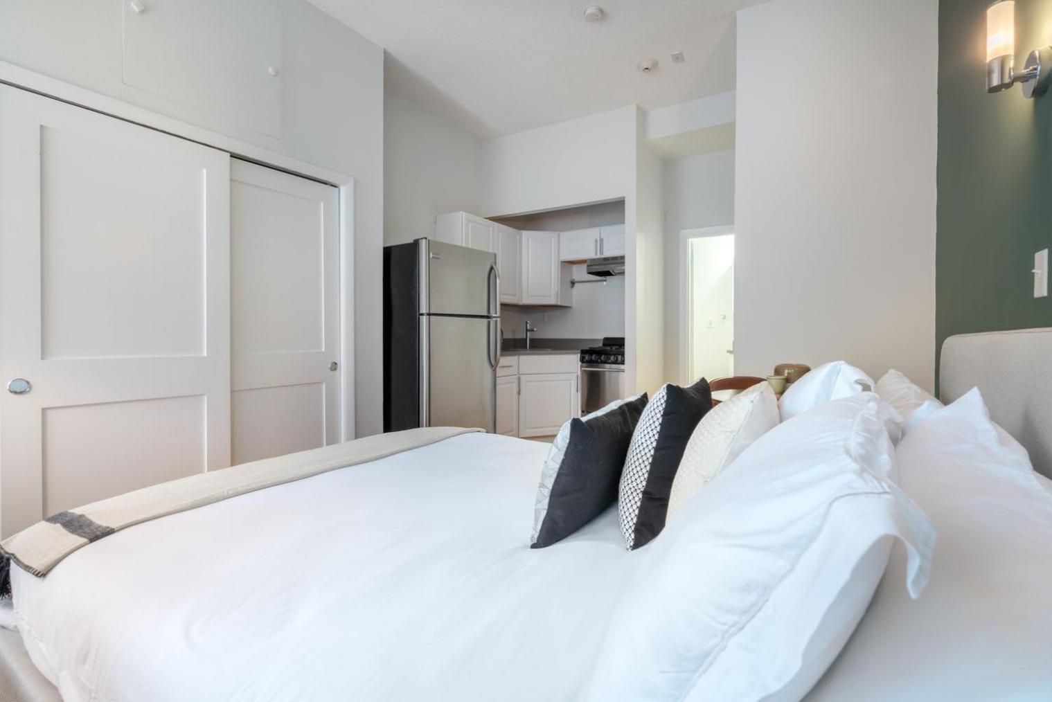 Well-situated S End Studio W Wd Nr T Stops Bos-136 Apartment *