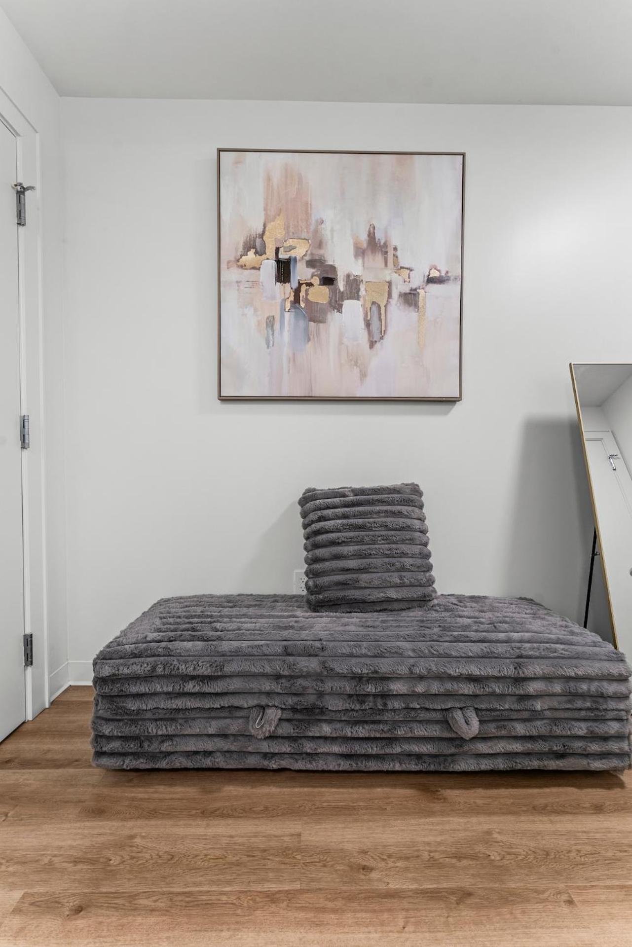 Furnished Luxury Next To Harvard Stadium Boston