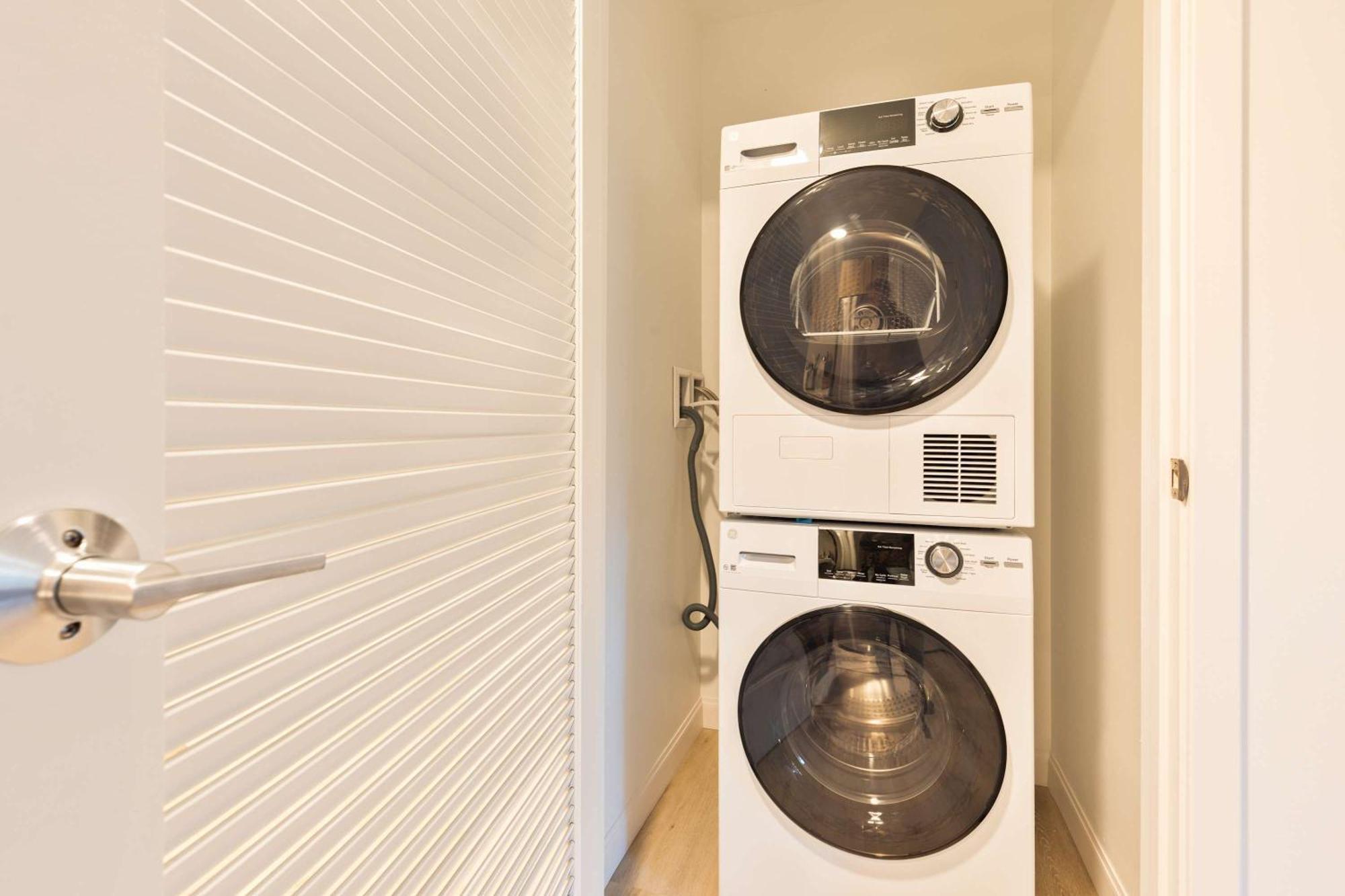 Apartment Gorgeous With Kitchen-idl-347 Boston