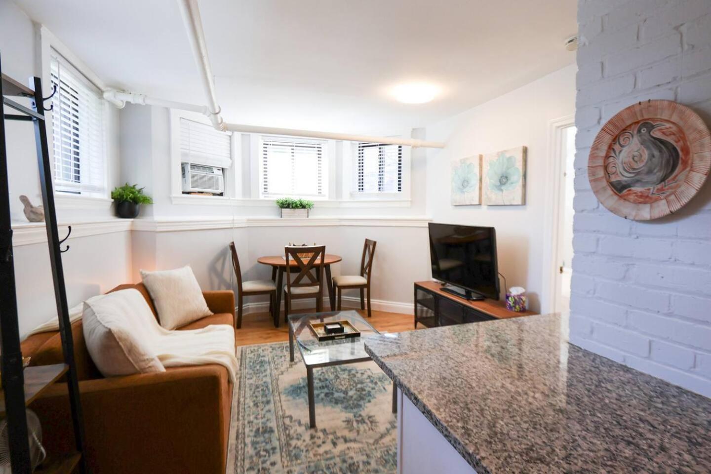 Allston 2br Retreat W Private Entrance & Comfort Apartment