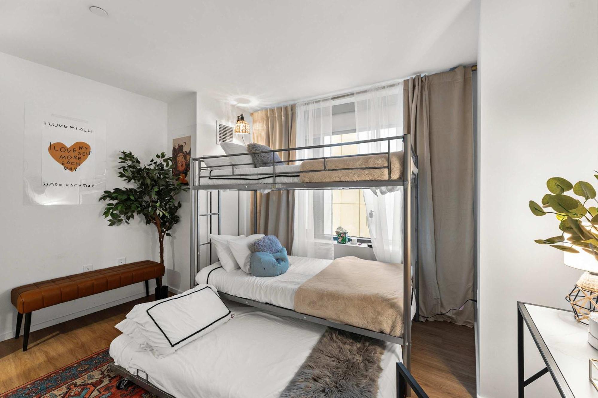 Apartamento The Dazzling Two-bedroom Two-bath In South End *