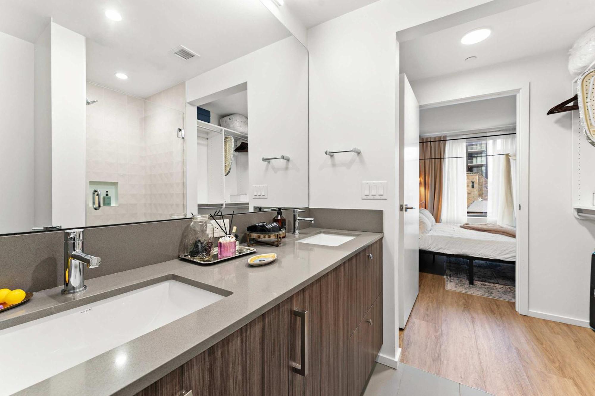 The Dazzling Two-bedroom Two-bath In South End Apartamento *