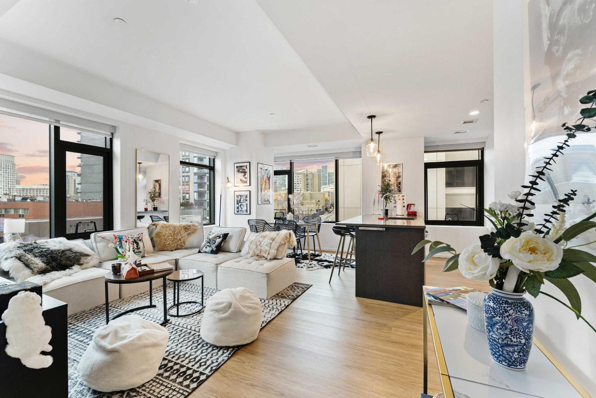 The Dazzling Two-bedroom Two-bath In South End Apartamento *