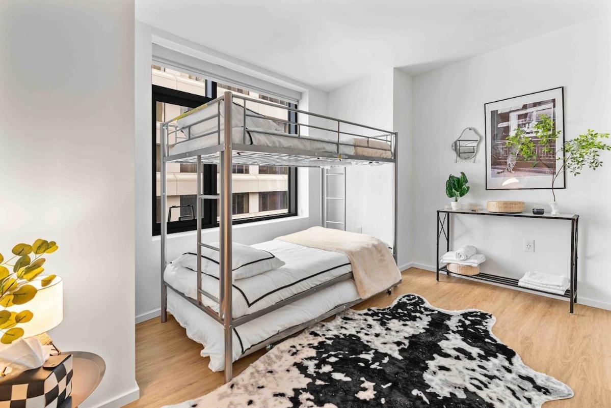 Apartment The Dazzling Two-bedroom Two-bath In South End Boston